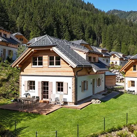 Sperlingnest Donnersbachwald