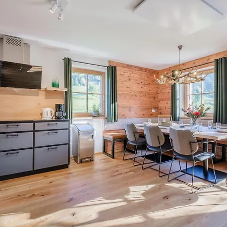 Sperlingnest * Donnersbachwald