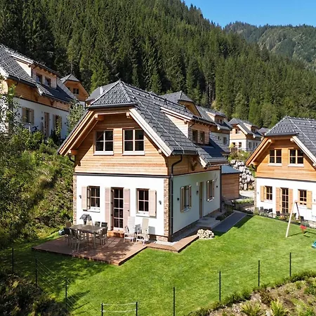 Sperlingnest Donnersbachwald